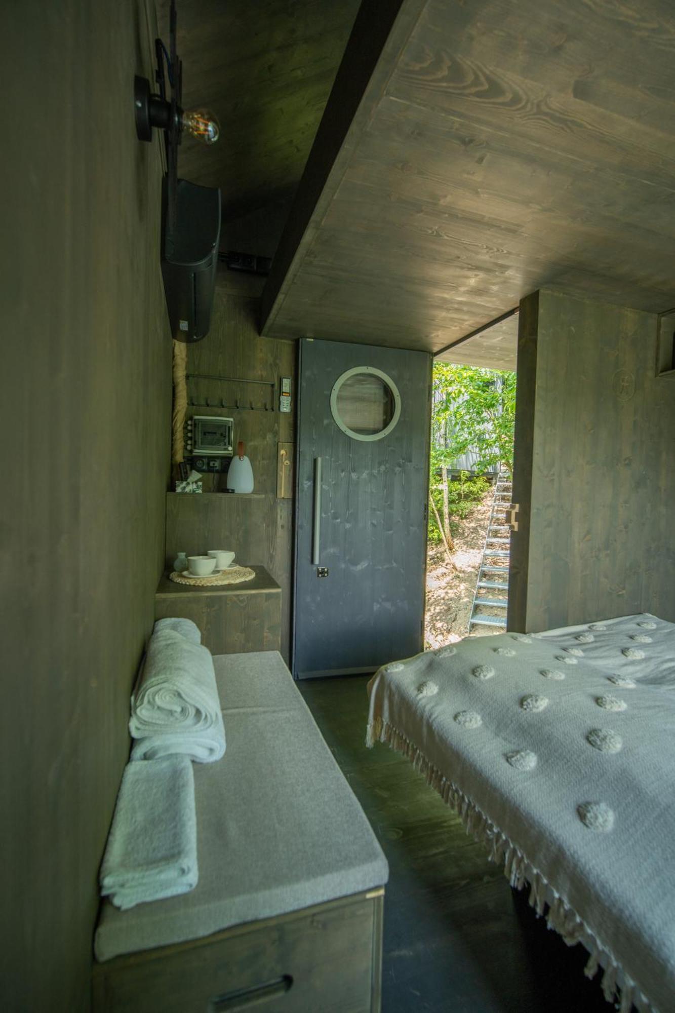 Hrad Kunzov Glamping & Spa & Restaurant Přerov Kültér fotó